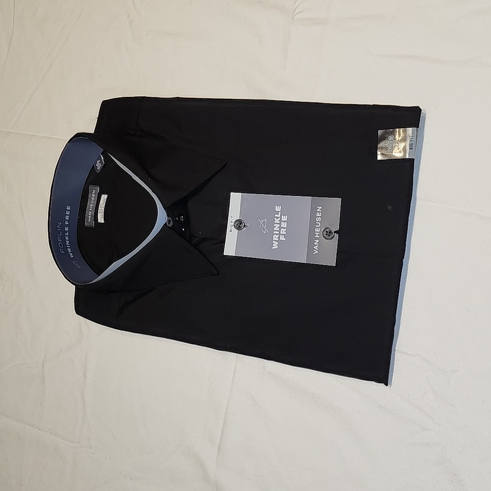 🤵‍♂️men's Van Heusen button down dress shirt🤵‍♂️